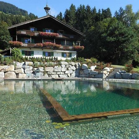 Haus Waldhof Lägenhet Brixen im Thale Exteriör bild