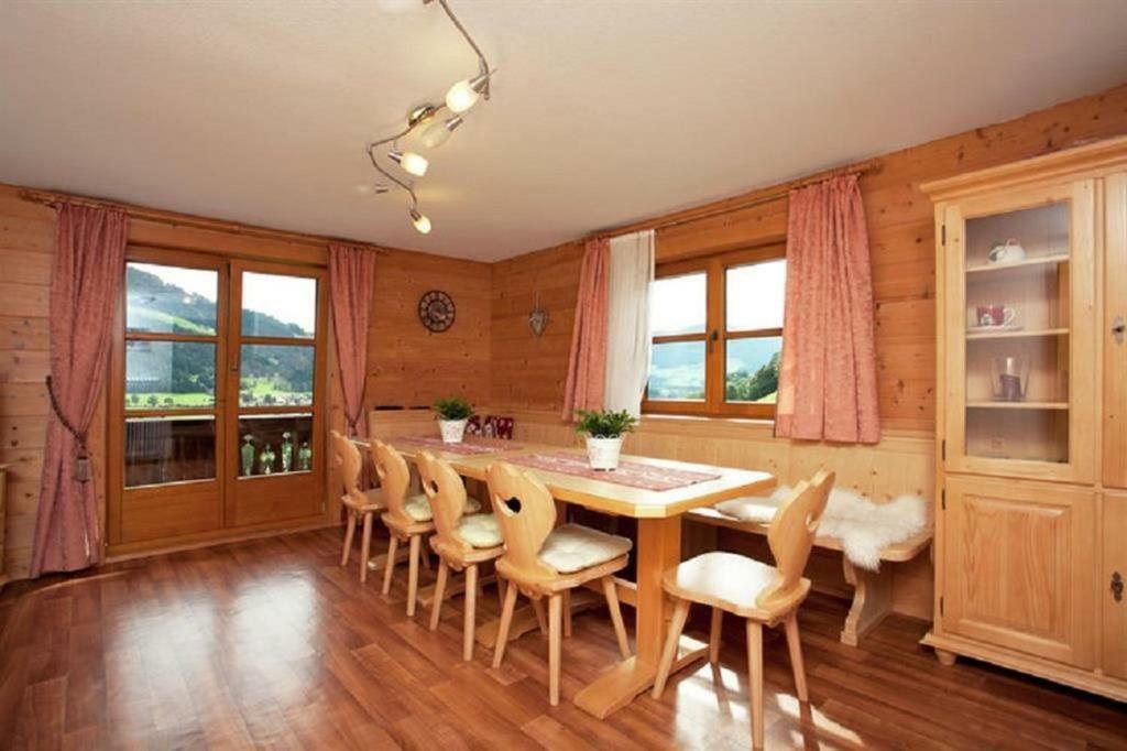 Haus Waldhof Lägenhet Brixen im Thale Exteriör bild