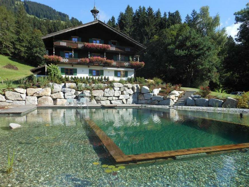 Haus Waldhof Lägenhet Brixen im Thale Exteriör bild