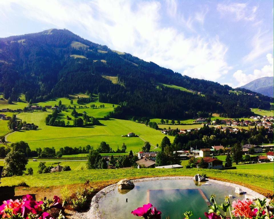 Haus Waldhof Lägenhet Brixen im Thale Exteriör bild