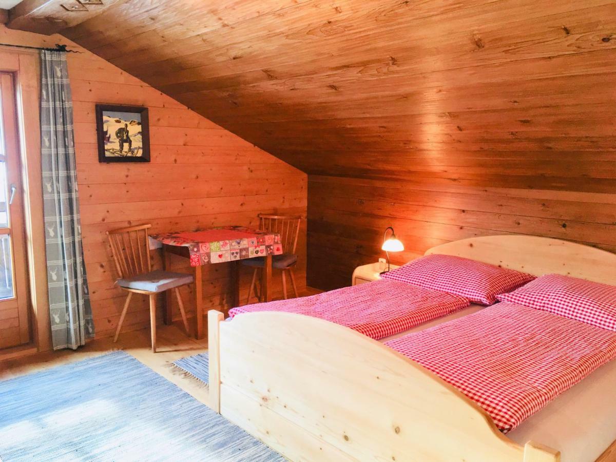 Haus Waldhof Lägenhet Brixen im Thale Exteriör bild